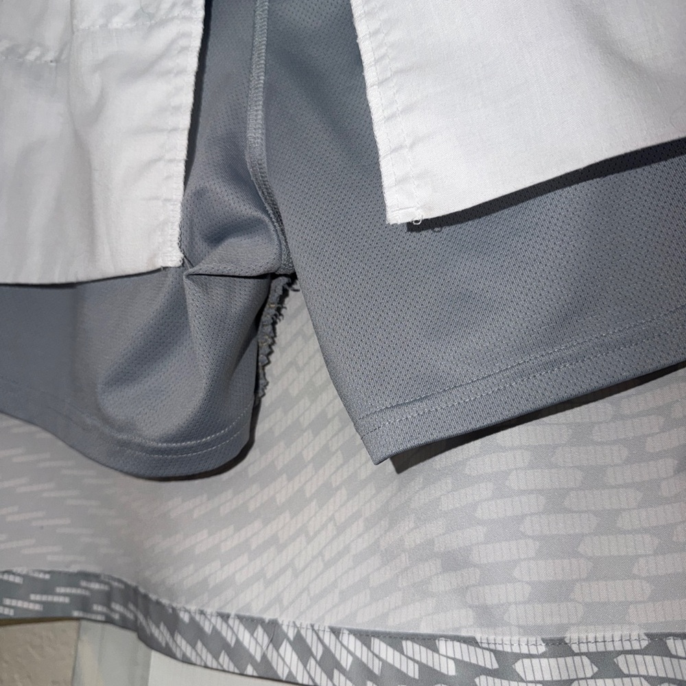 adidas Gray and White Patterned Golf Skort - Picture 8 of 9